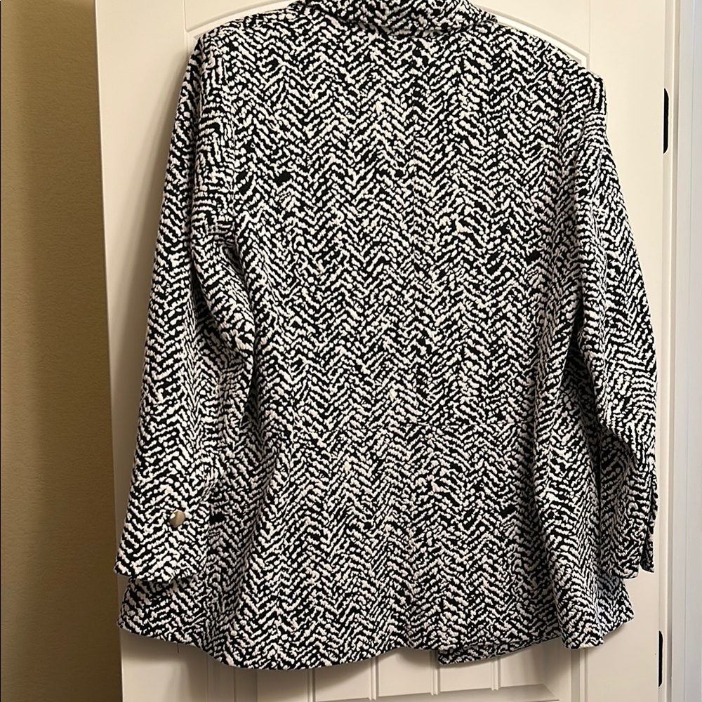 Anne Klein Monochrome Textured Blazer - Picture 6 of 9